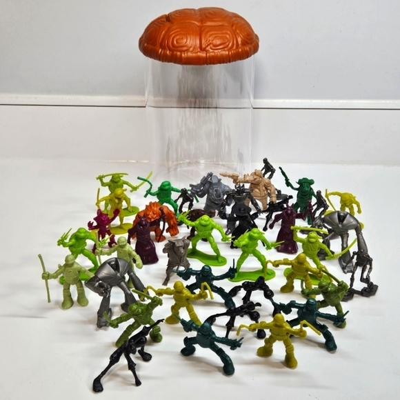 Teenage Mutant Ninja Turtles TNMT Mutant Mayhem Bucket Bank Figure Lot - Picture 1 of 8